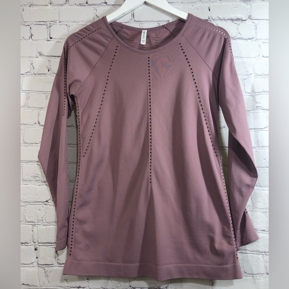 Athleta compression or very stretchy top - Picture 1 of 7